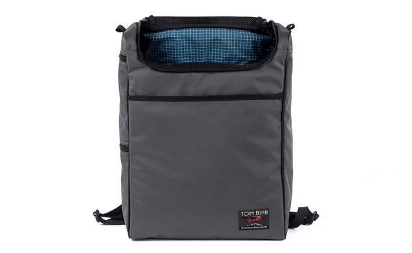 The face of the Cambiata with the main compartment open